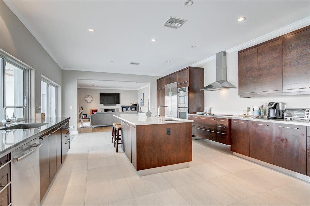 POINT MANALAPAN 1 - Residential