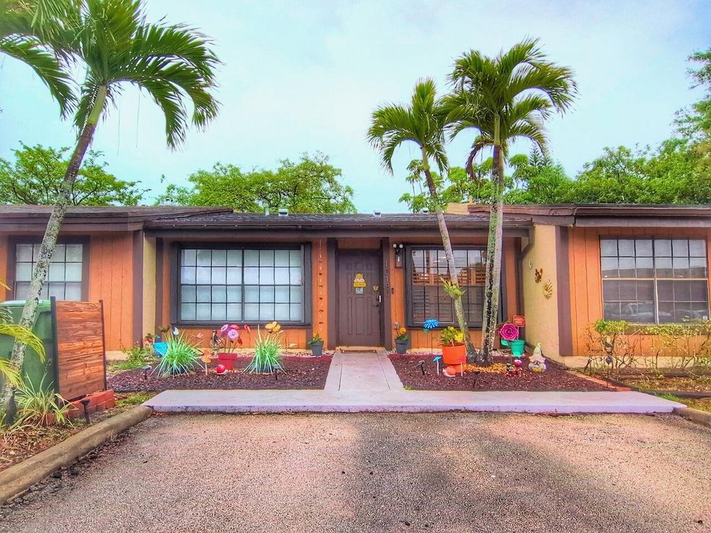 Photo of 10180 E Cypress Court #10180, Pembroke Pines, FL 33026 (MLS # B26004135)