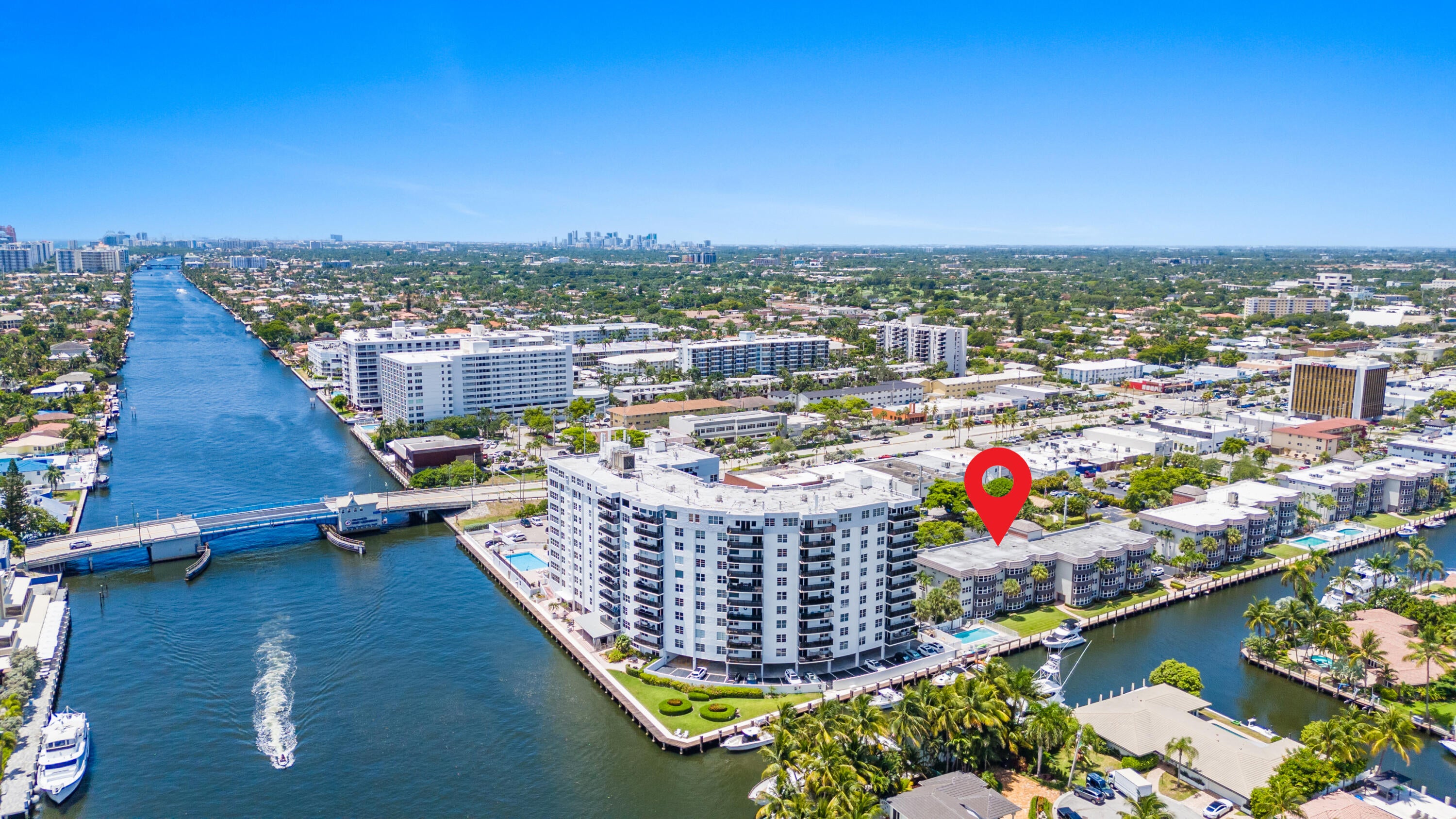 3121 NE 51st Street 204