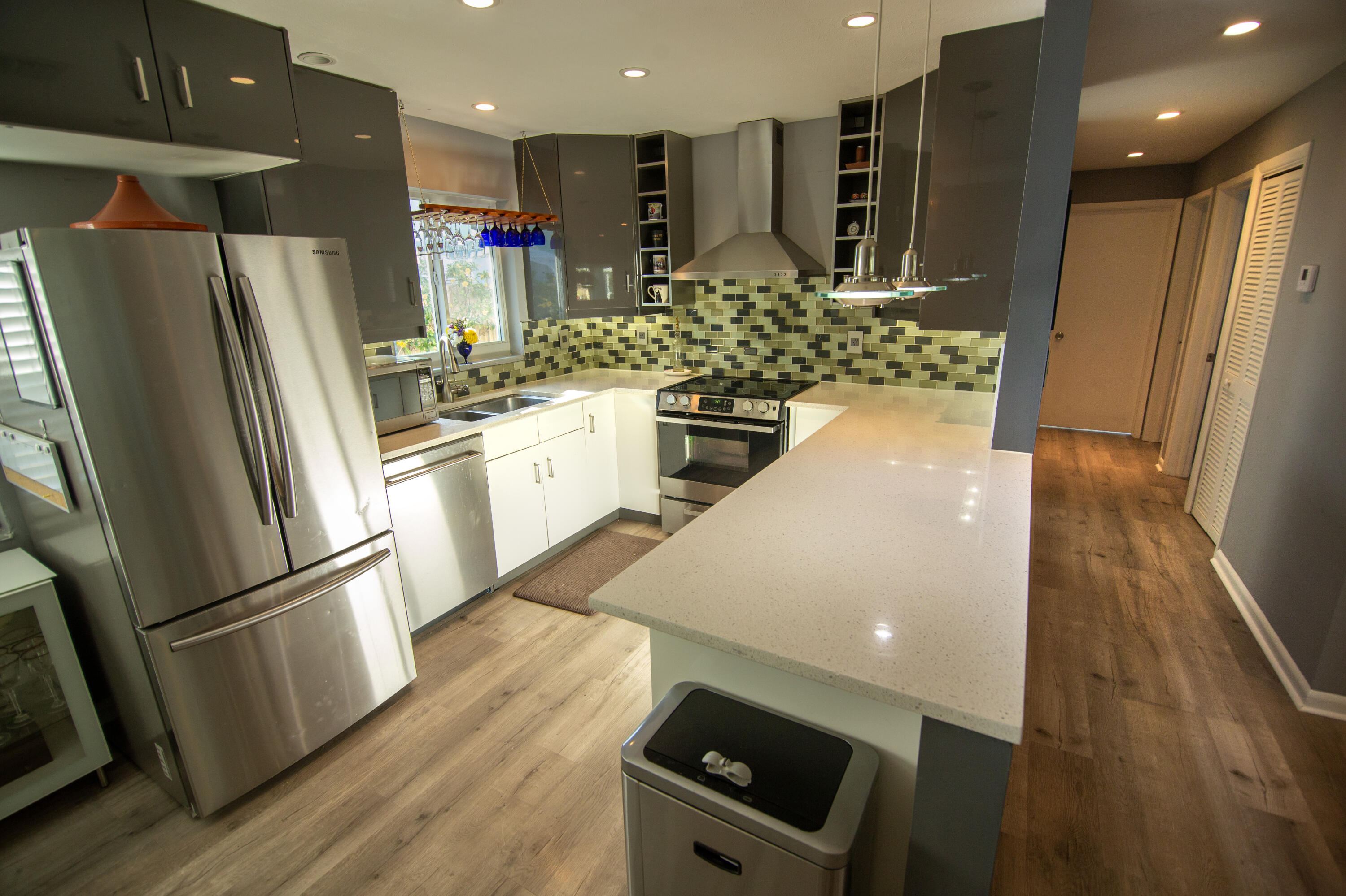 LAUDERDALE PARK 6-33 1/2 - Residential