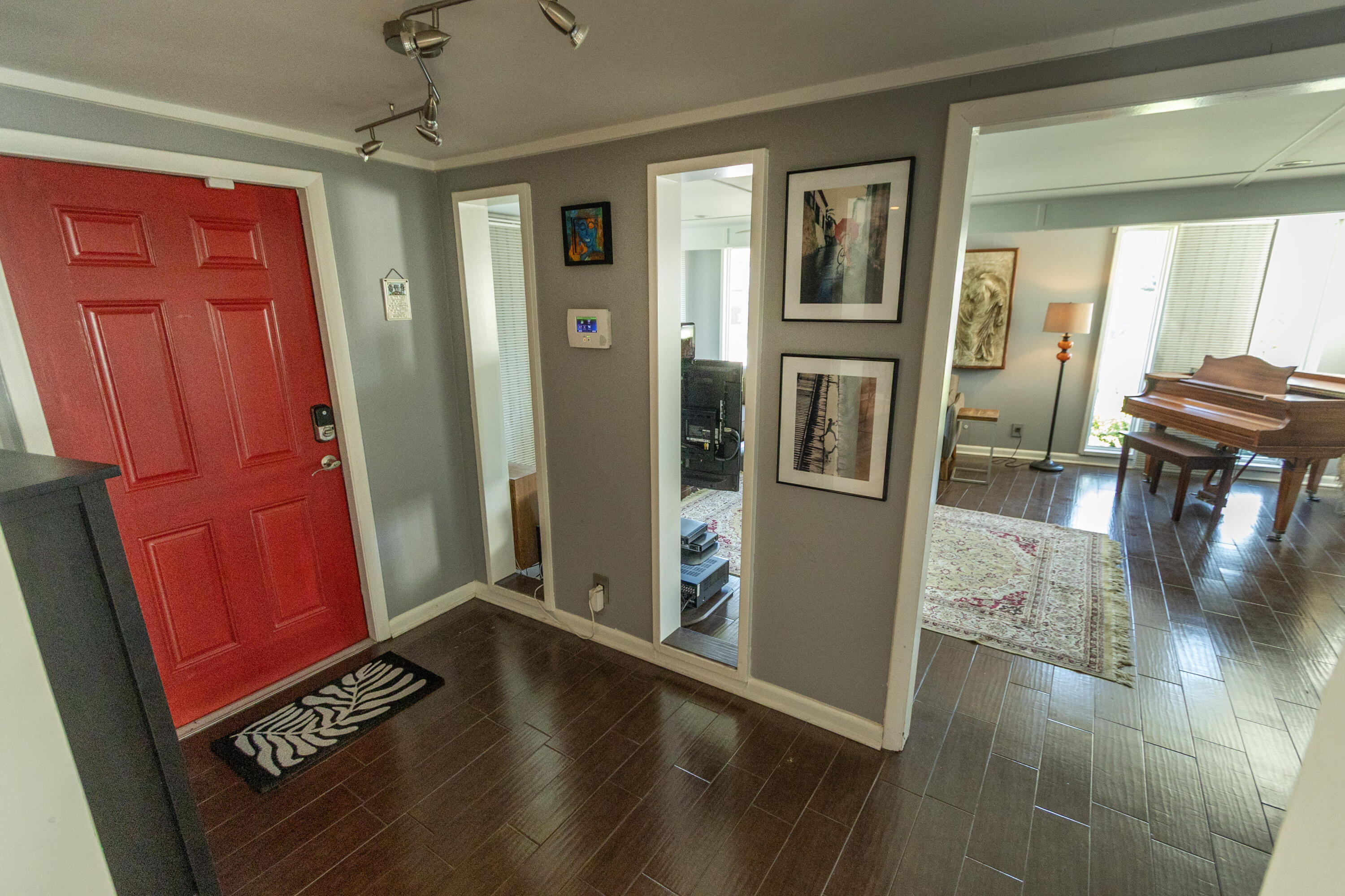 LAUDERDALE PARK 6-33 1/2 - Residential