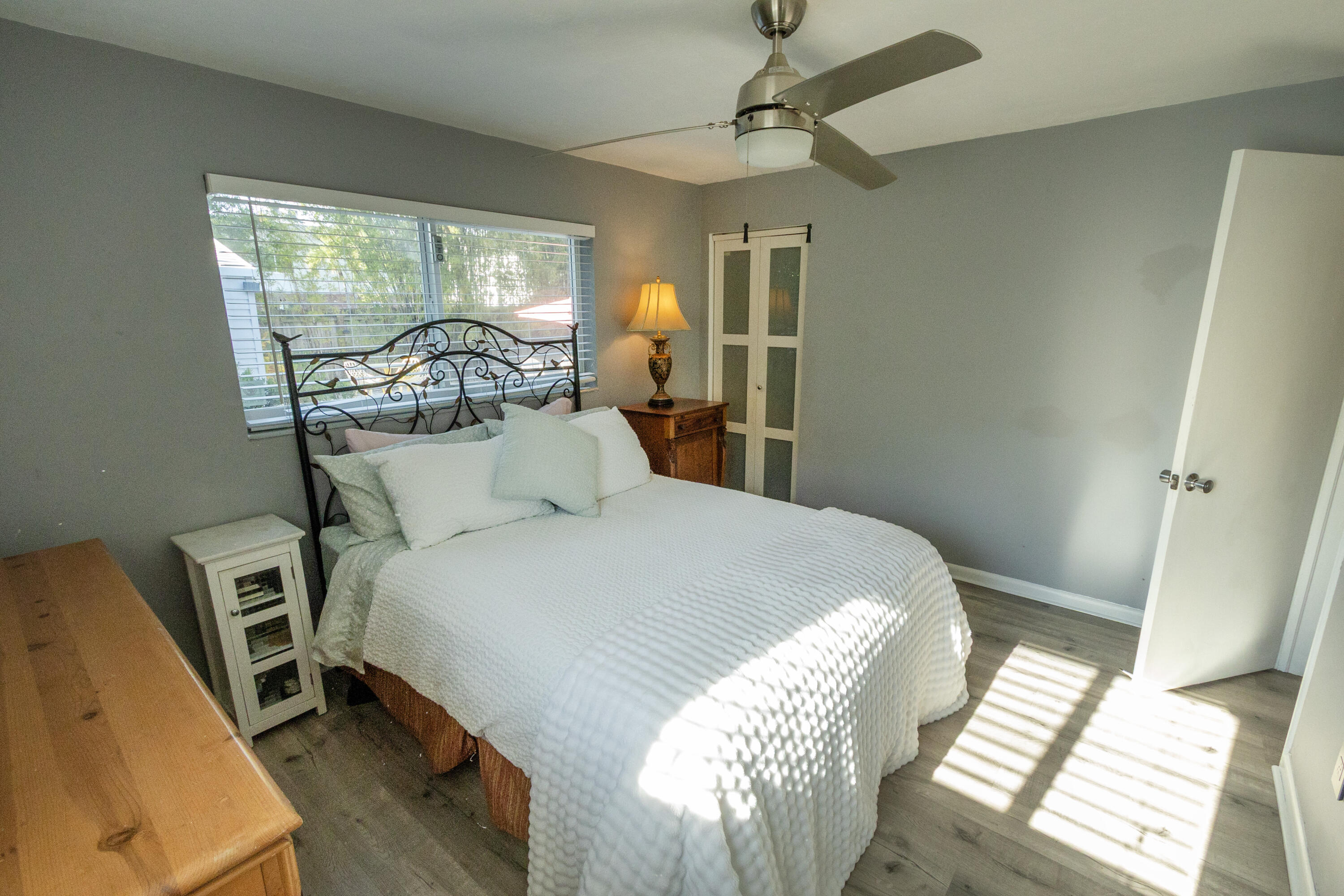 LAUDERDALE PARK 6-33 1/2 - Residential