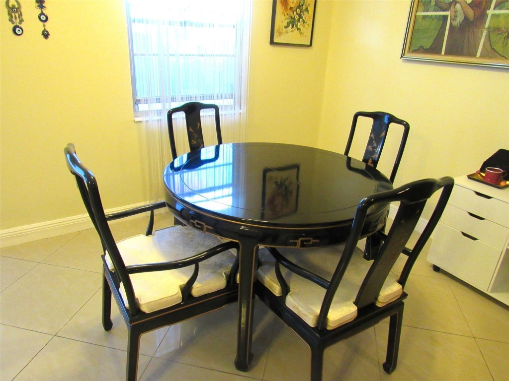 ASHBY CONDO - Residential