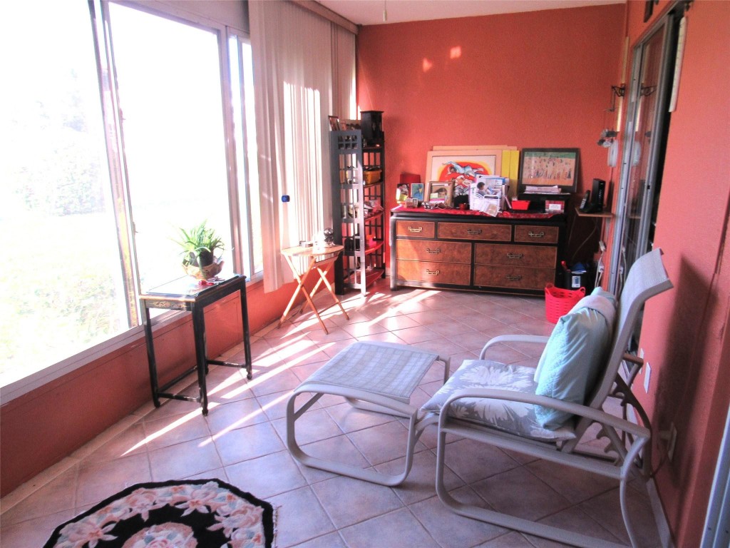 ASHBY CONDO - Residential