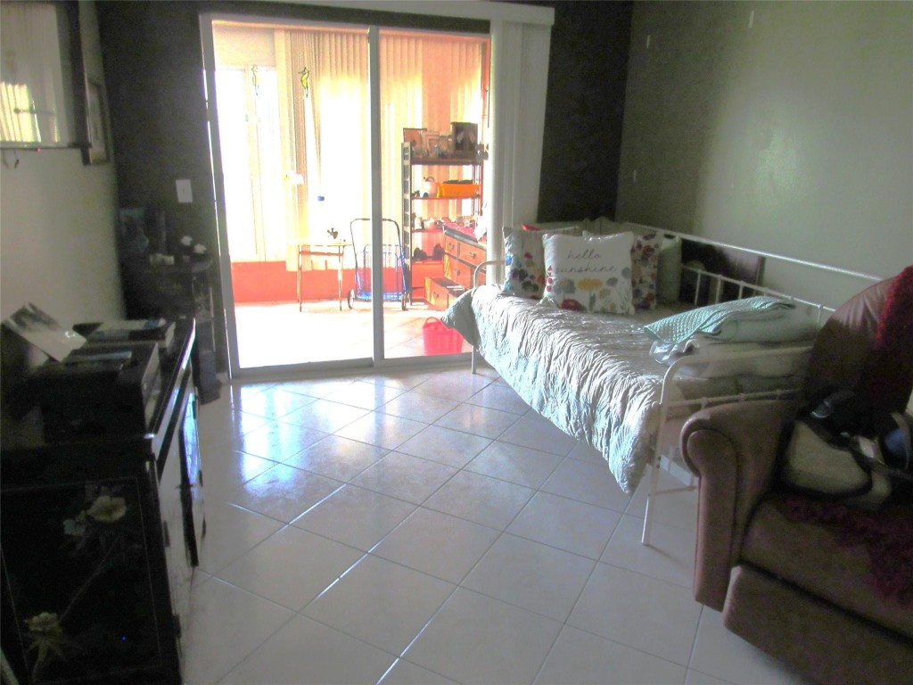 ASHBY CONDO - Residential