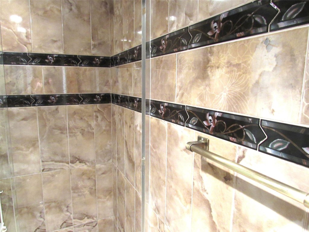 ASHBY CONDO - Residential