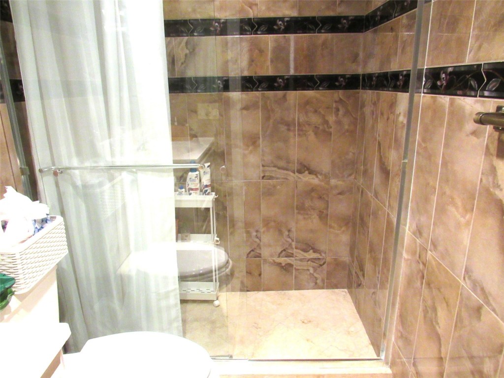 ASHBY CONDO - Residential