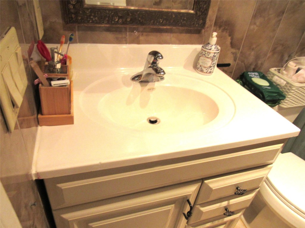 ASHBY CONDO - Residential