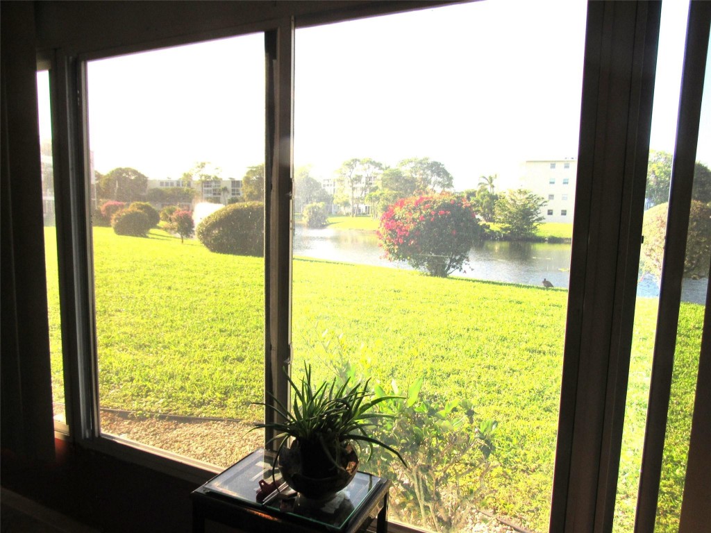 ASHBY CONDO - Residential