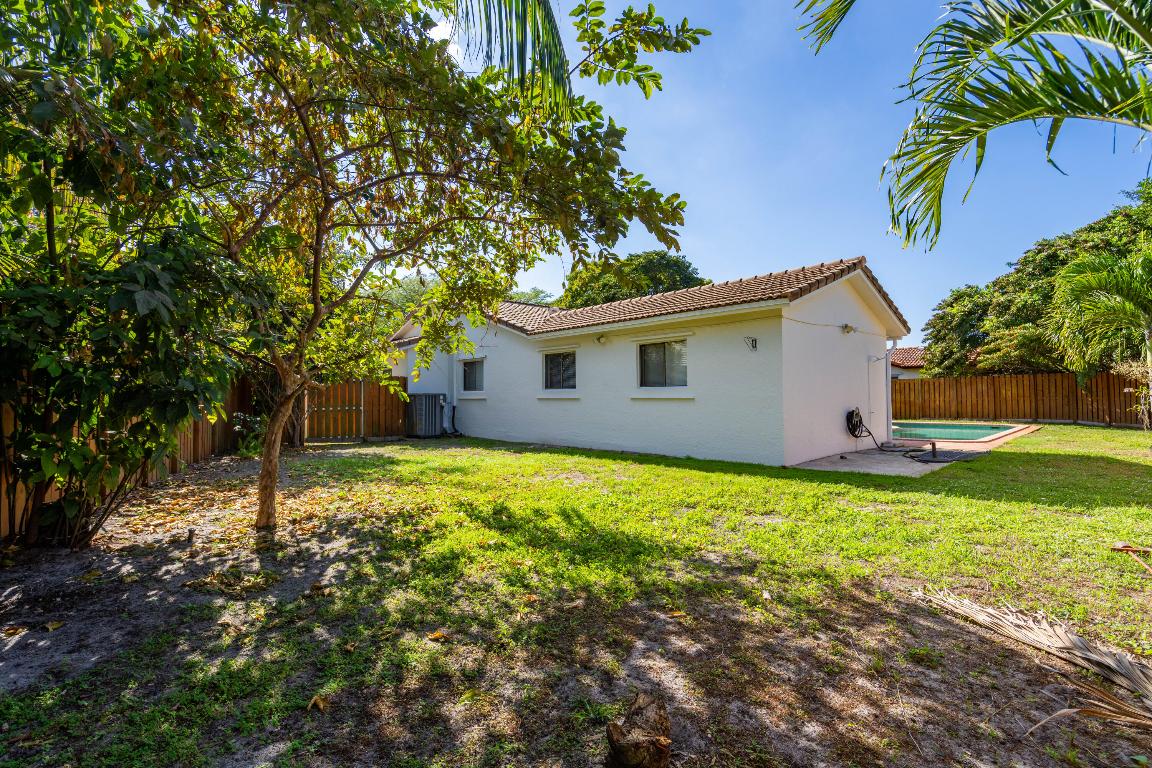 Brentwood Village - Residential