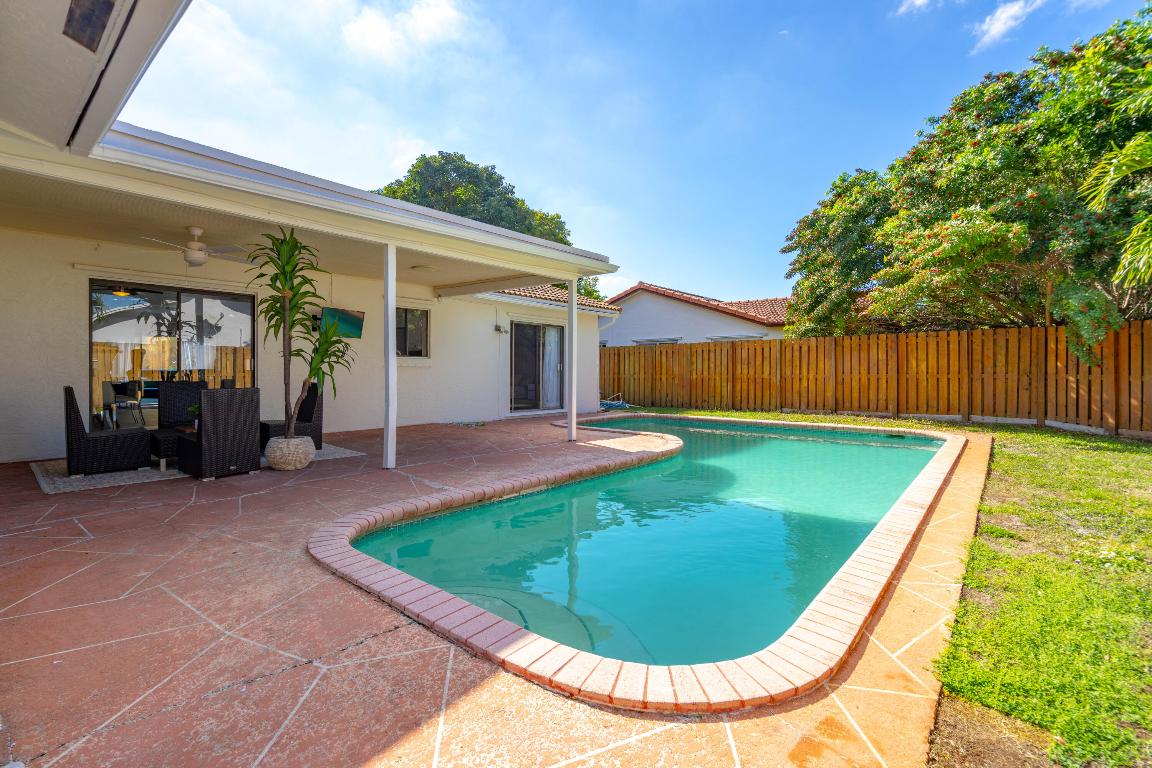 Brentwood Village - Residential