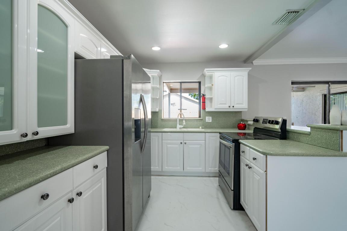 Brentwood Village - Residential