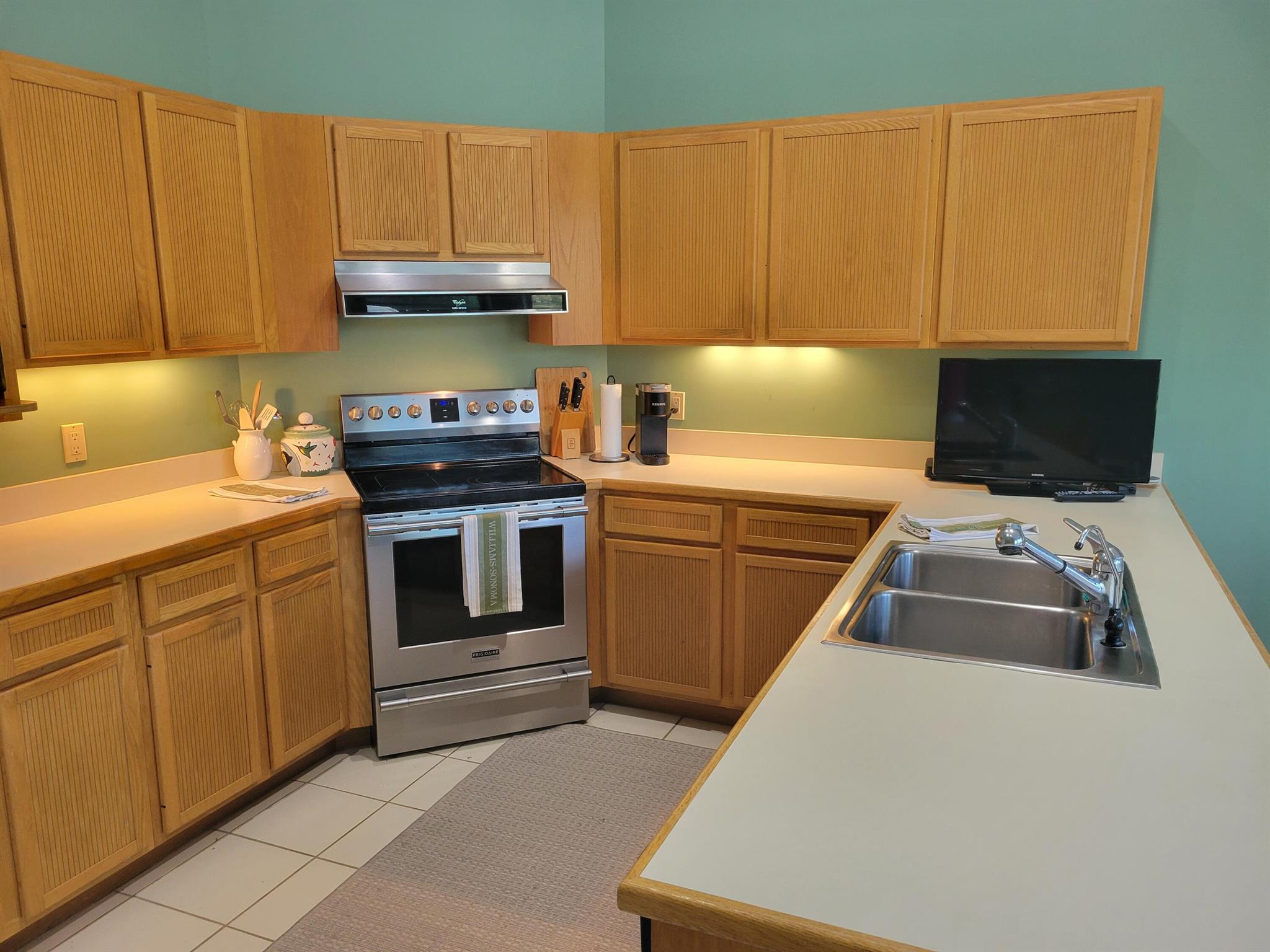 Palm City, Florida 34990, United States, 3 Bedrooms Bedrooms, ,3 BathroomsBathrooms,Residential,Pending,209423