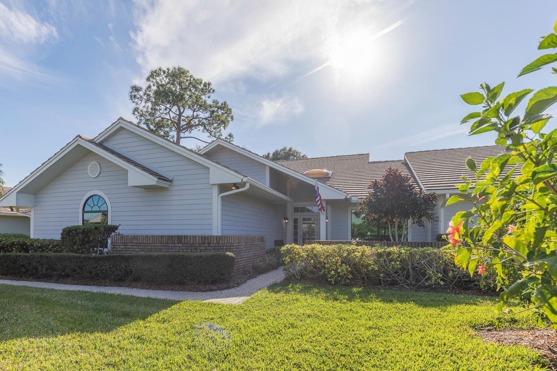 Palm City, Florida 34990, United States, 3 Bedrooms Bedrooms, ,3 BathroomsBathrooms,Residential,Pending,209423