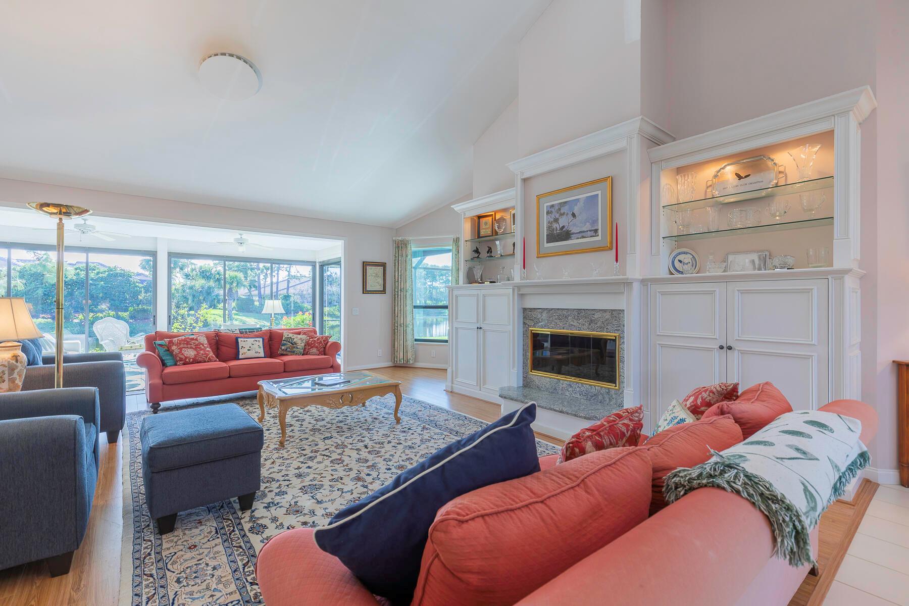 Palm City, Florida 34990, United States, 3 Bedrooms Bedrooms, ,3 BathroomsBathrooms,Residential,Pending,209423