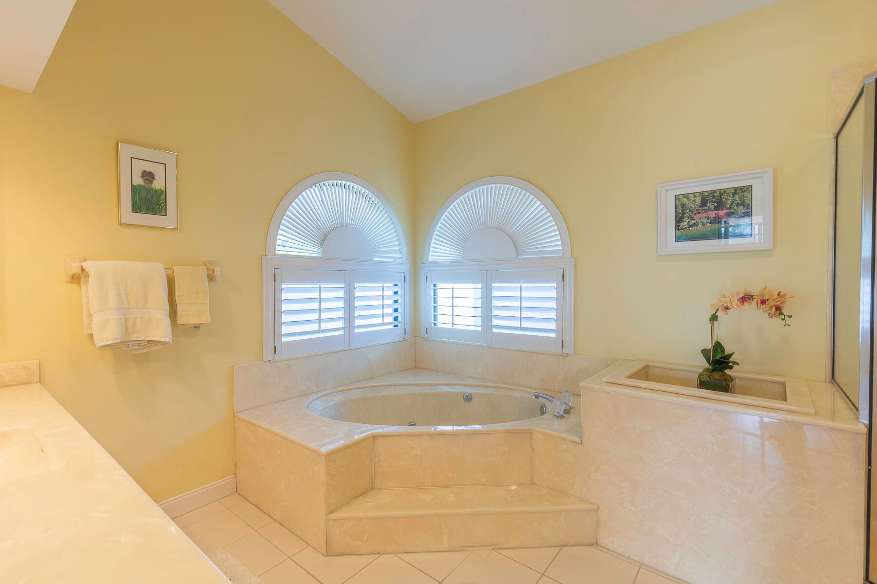 Palm City, Florida 34990, United States, 3 Bedrooms Bedrooms, ,3 BathroomsBathrooms,Residential,Pending,209423