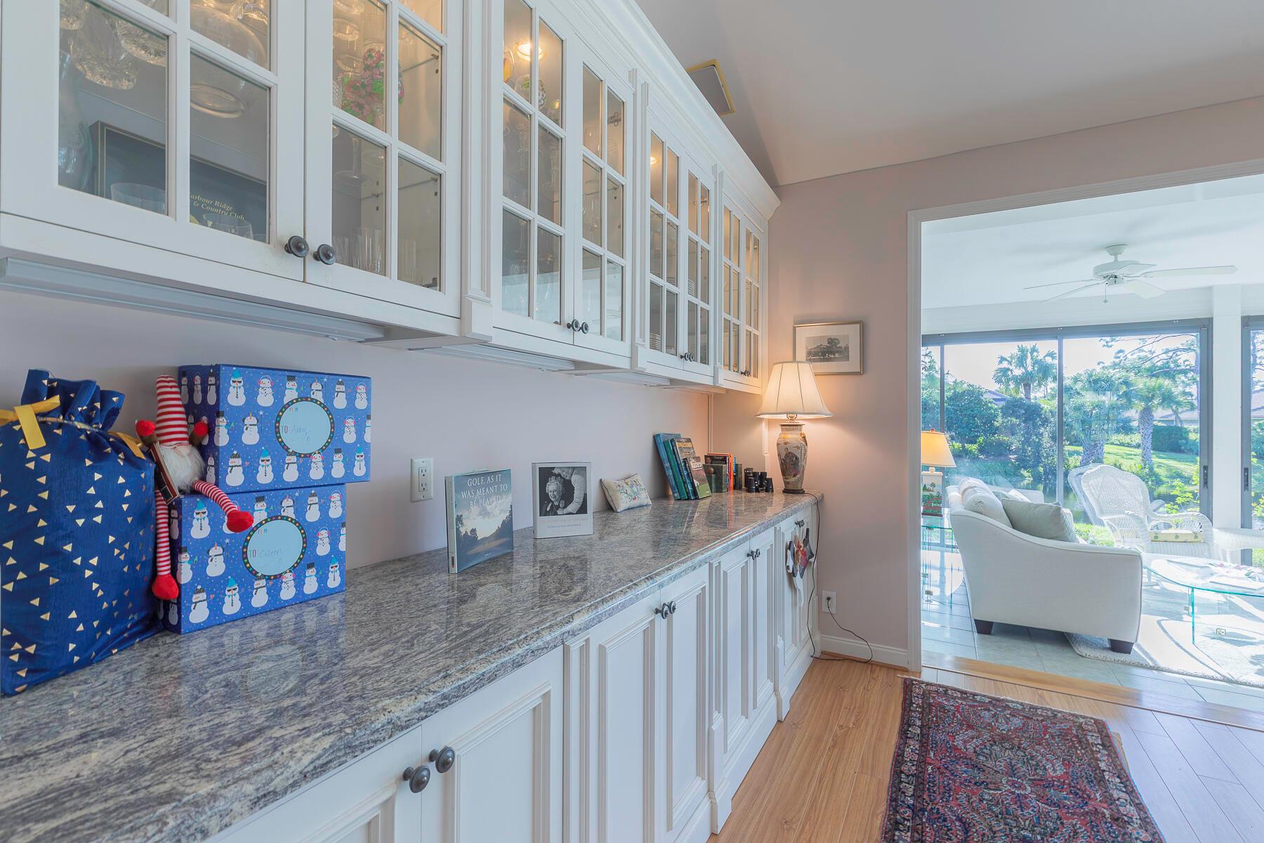 Palm City, Florida 34990, United States, 3 Bedrooms Bedrooms, ,3 BathroomsBathrooms,Residential,Pending,209423