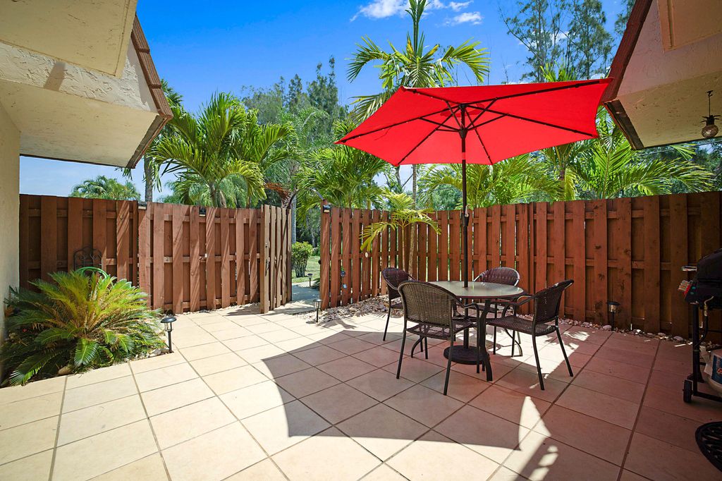 Photo of 825 Center Street #11c, Jupiter, FL 33458 (MLS # B26032105)