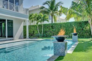 ROYAL PALM YACHT & COUNTRY CLUB - Residential