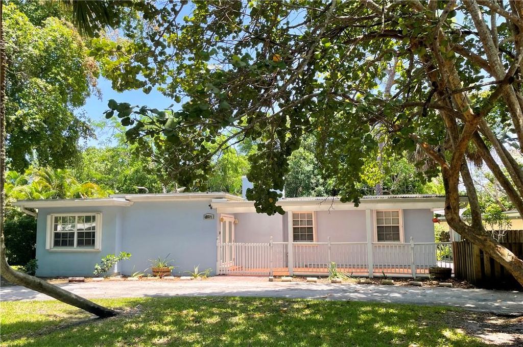 Photo of 1226 SW 18th Ave, Fort Lauderdale, FL 33312 (MLS # F10509134)