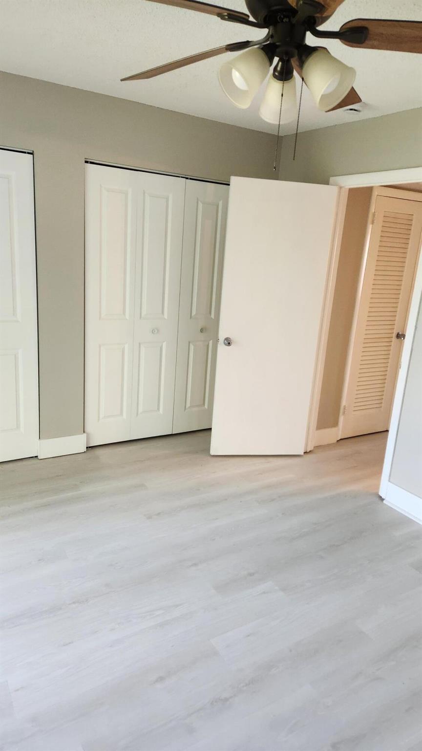 KINGSWOOD II CONDOS CENTURY VILLAGE - Residential