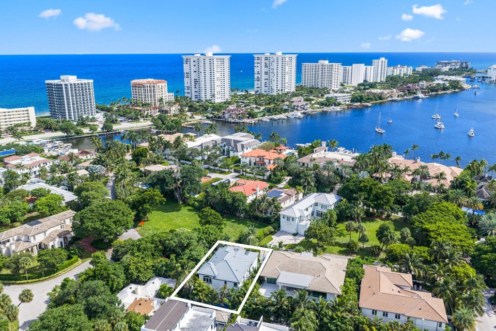 Photo of 755 W Fern Drive, Boca Raton, FL 33432 (MLS # B26087525)