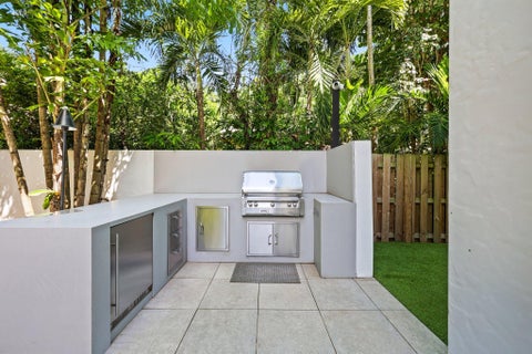 Tiny photo for 755 W Fern Drive, Boca Raton, FL 33432 (MLS # B26087525)