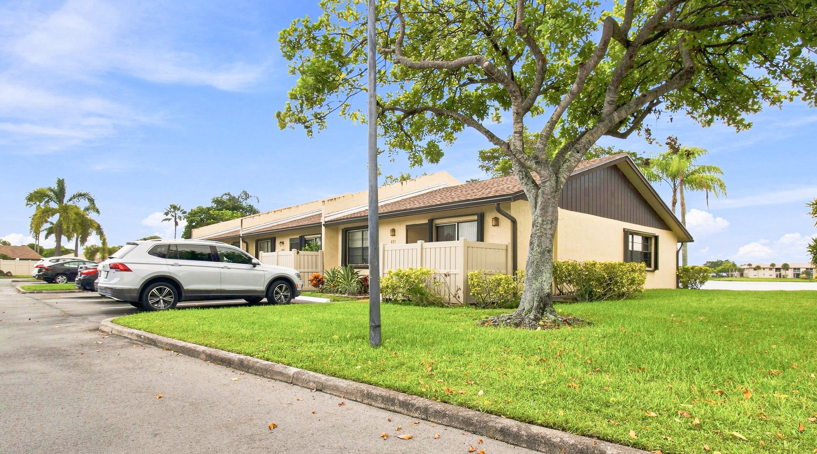 611 Banks Road