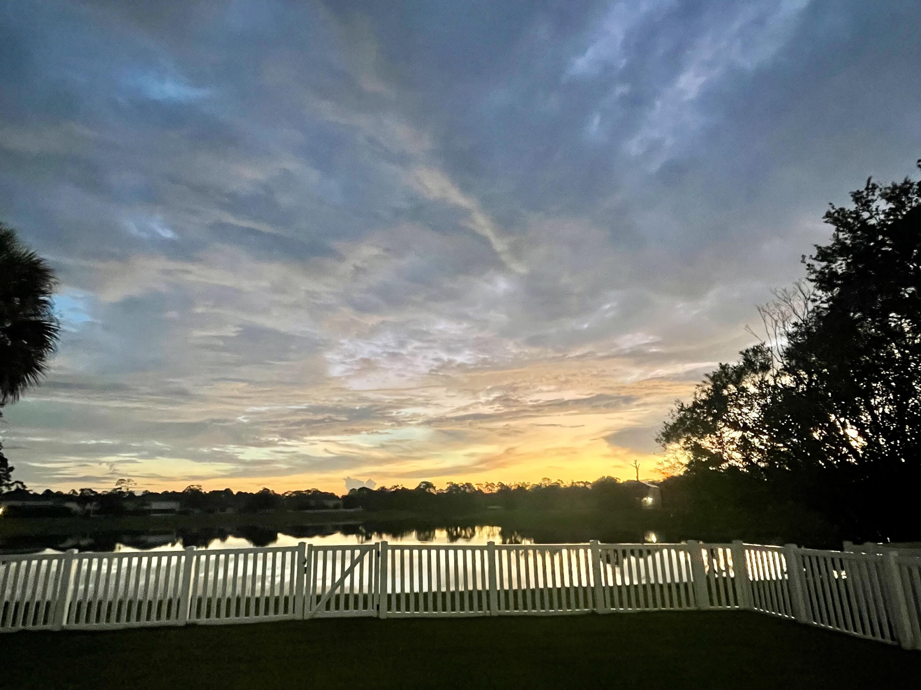 BRIDGEWATER AT BAYSIDE LAKES - Residential