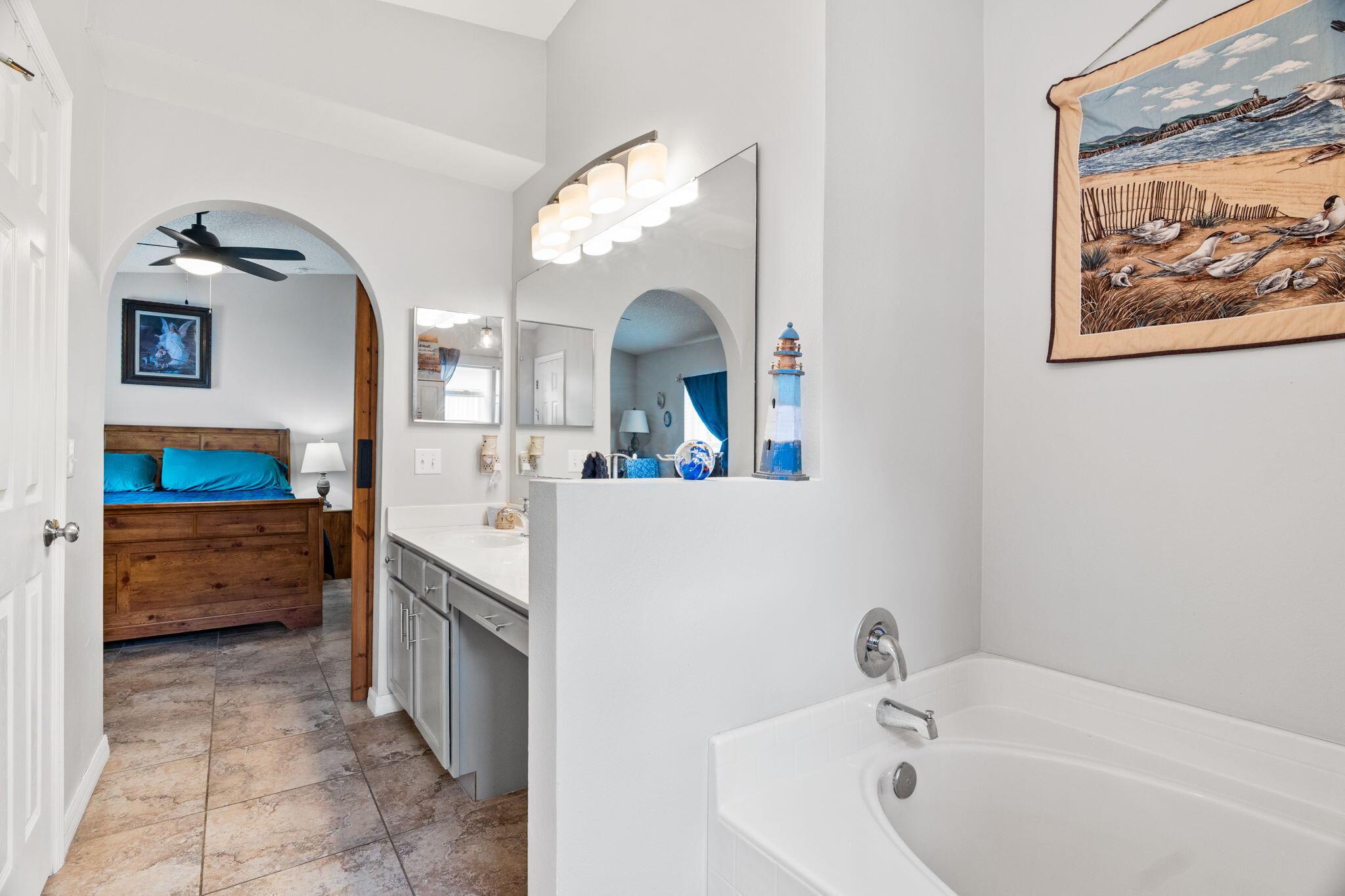 BRIDGEWATER AT BAYSIDE LA - Residential