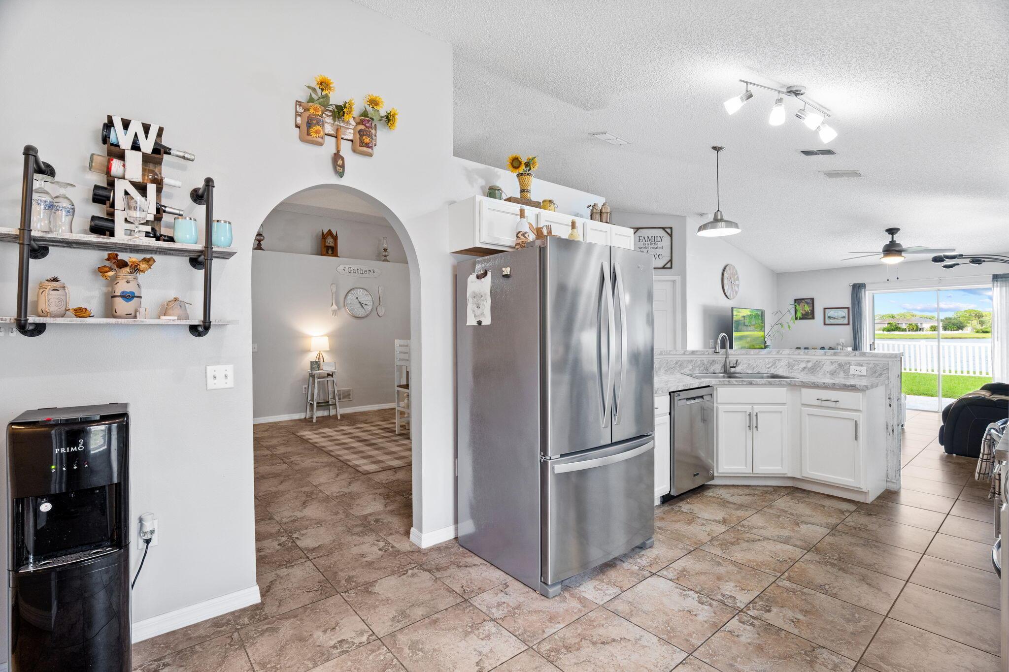 BRIDGEWATER AT BAYSIDE LA - Residential