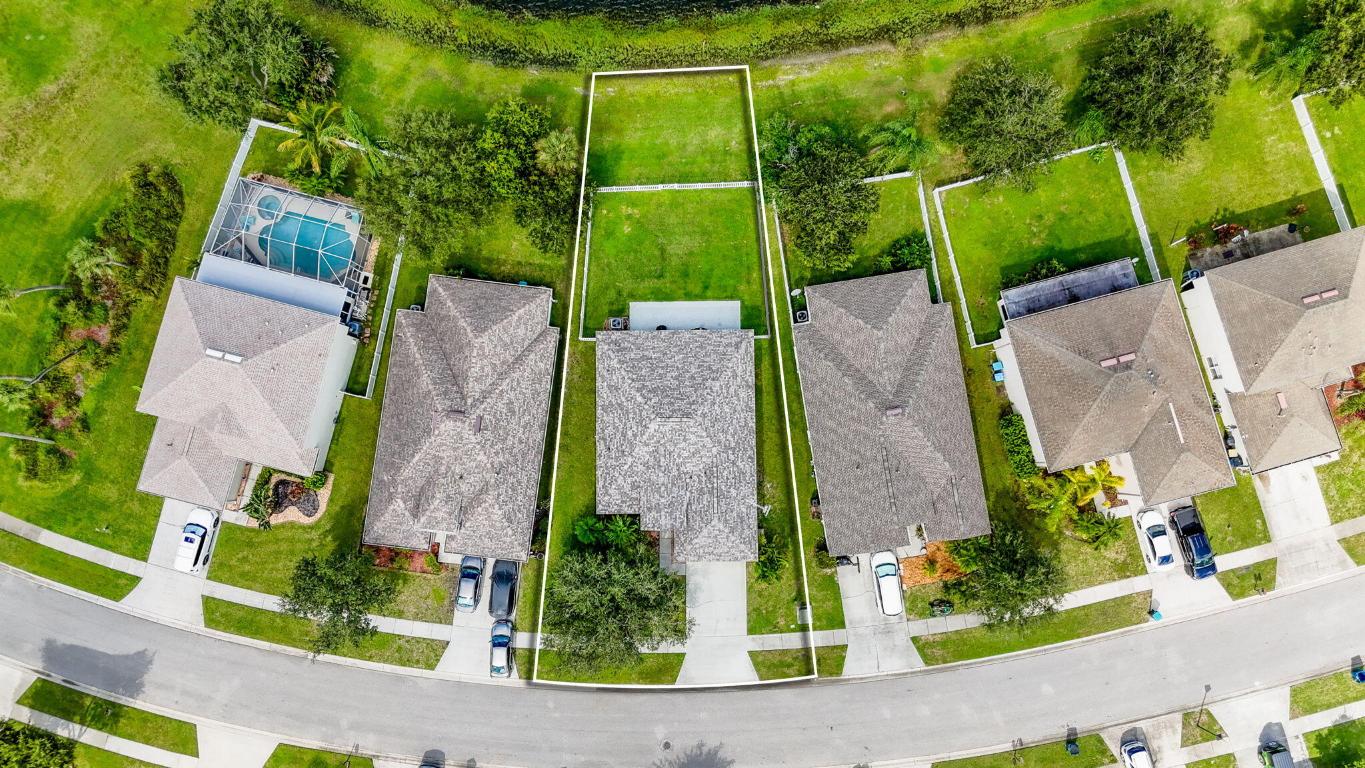 BRIDGEWATER AT BAYSIDE LAKES - Residential