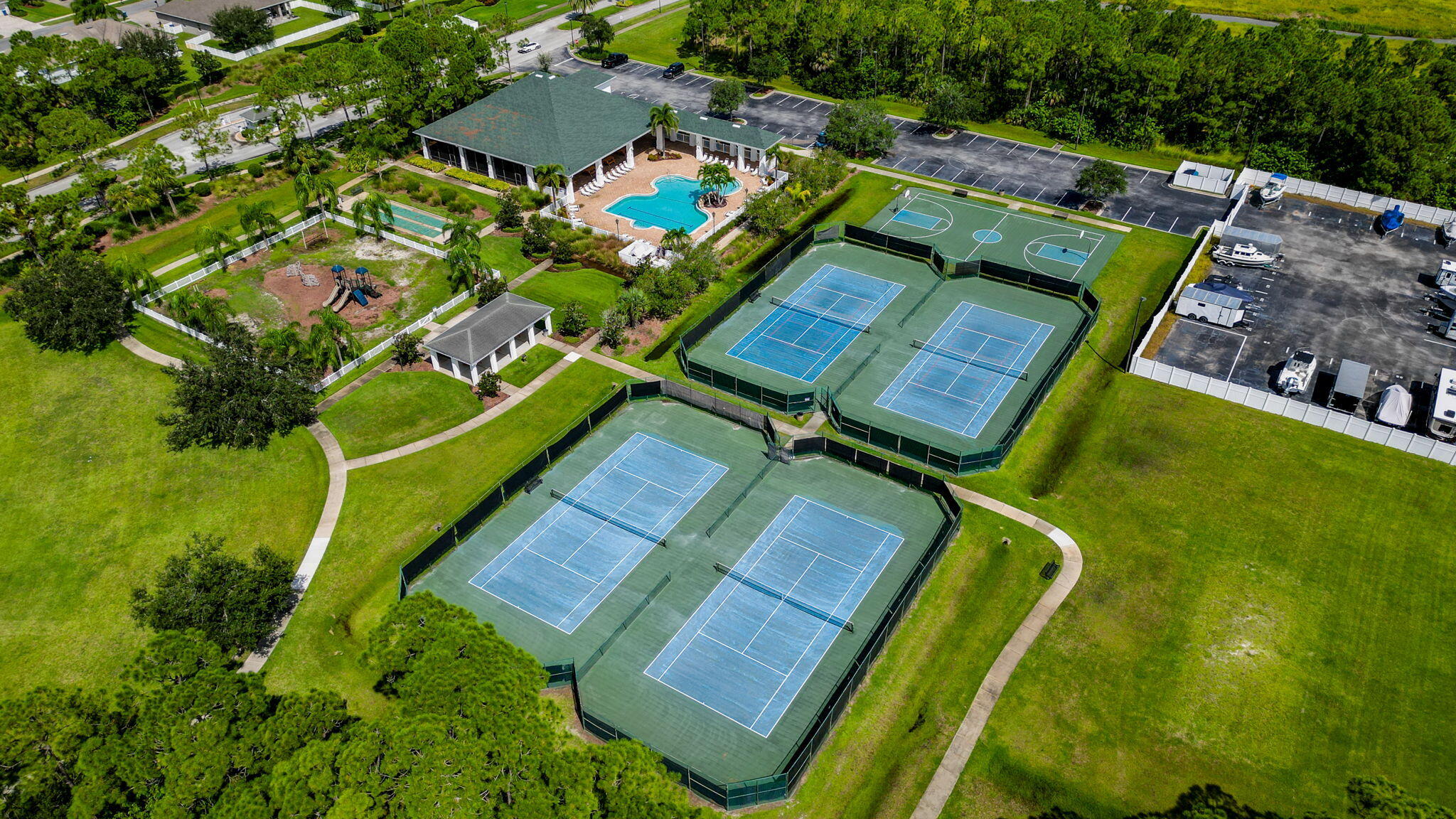 BRIDGEWATER AT BAYSIDE LAKES - Residential