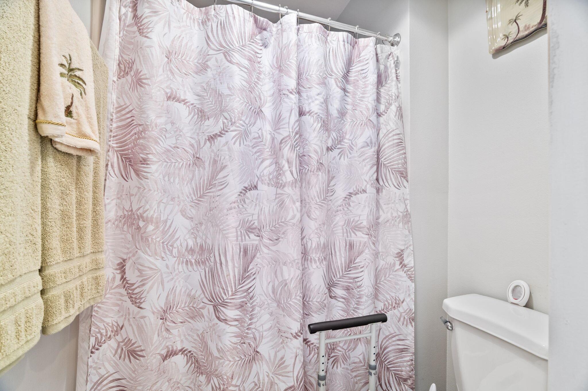 BRIDGEWATER AT BAYSIDE LA - Residential