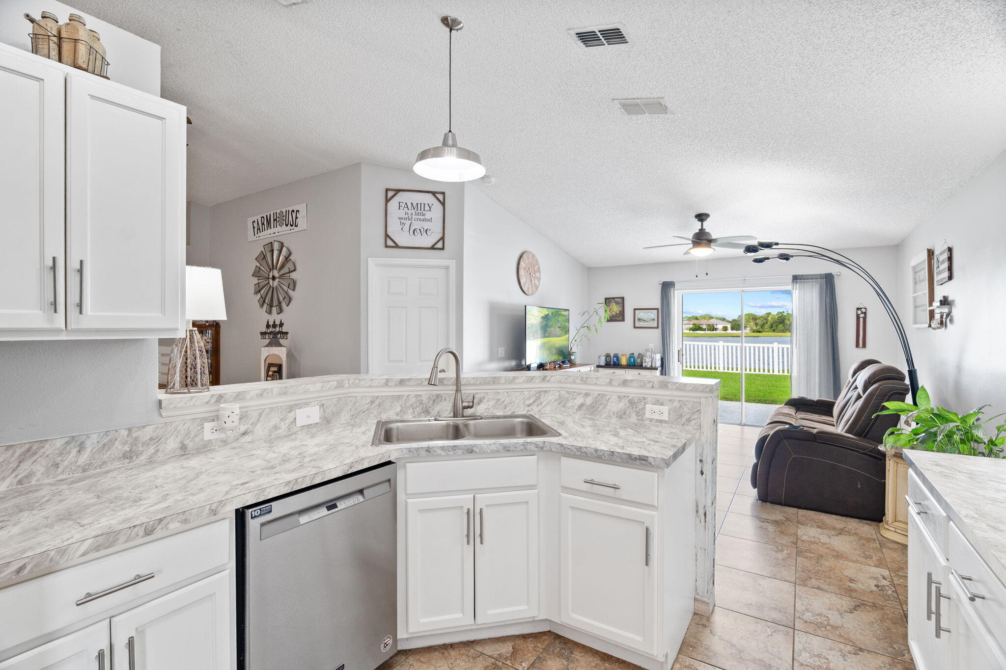 BRIDGEWATER AT BAYSIDE LAKES - Residential