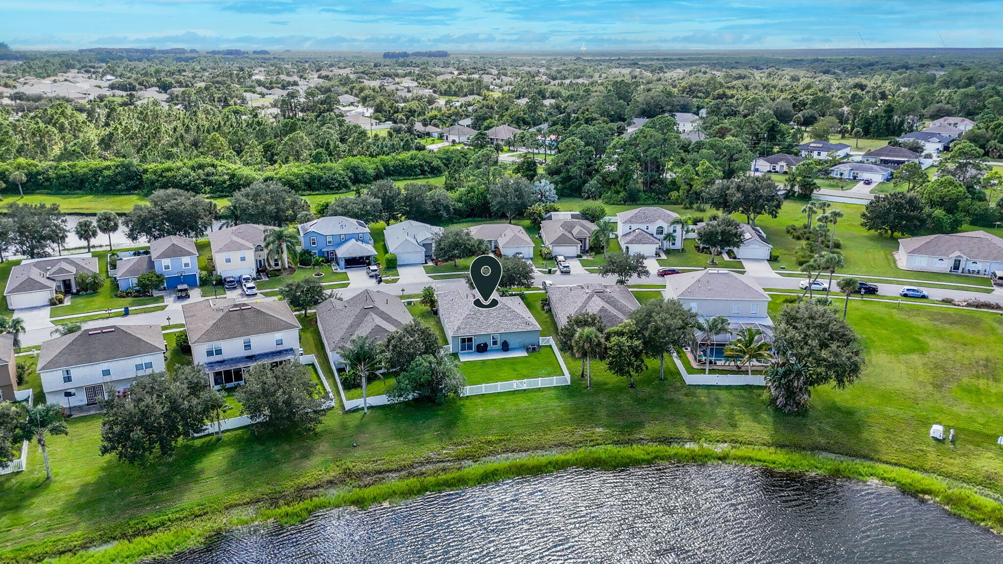 BRIDGEWATER AT BAYSIDE LAKES - Residential