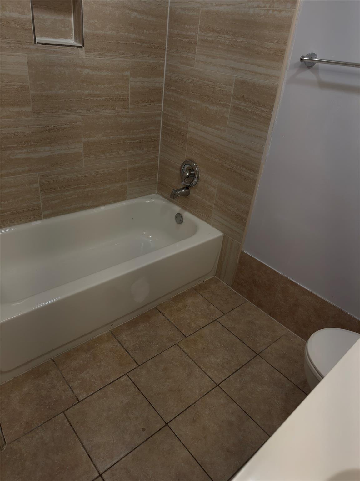 Tree Garden Condo - Residential Lease