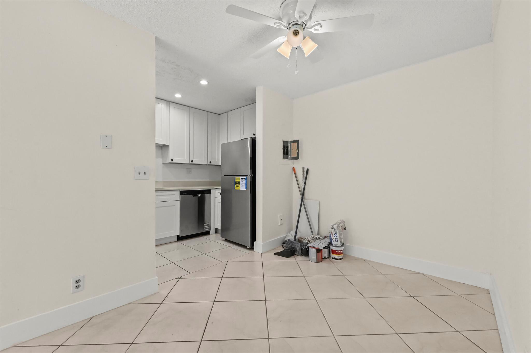 CYPRESS CREEK VILLAS - Residential