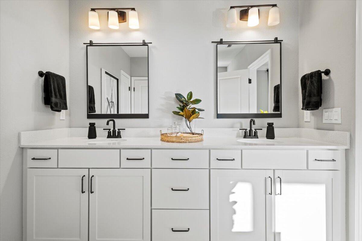 HERON PRESERVE AT TRADITION - Residential