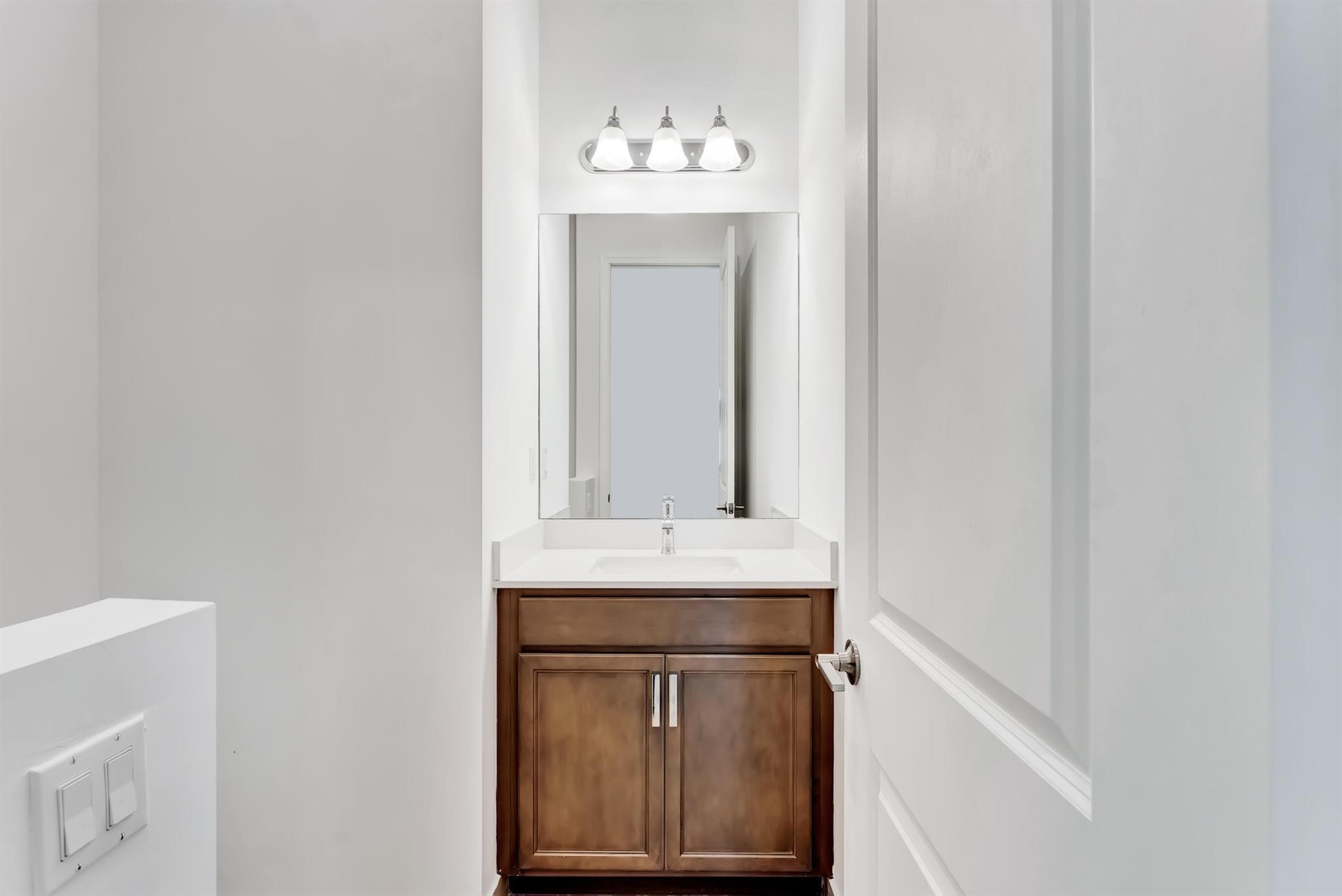 CRESTWOOD NORTH/BEellaSera - Residential