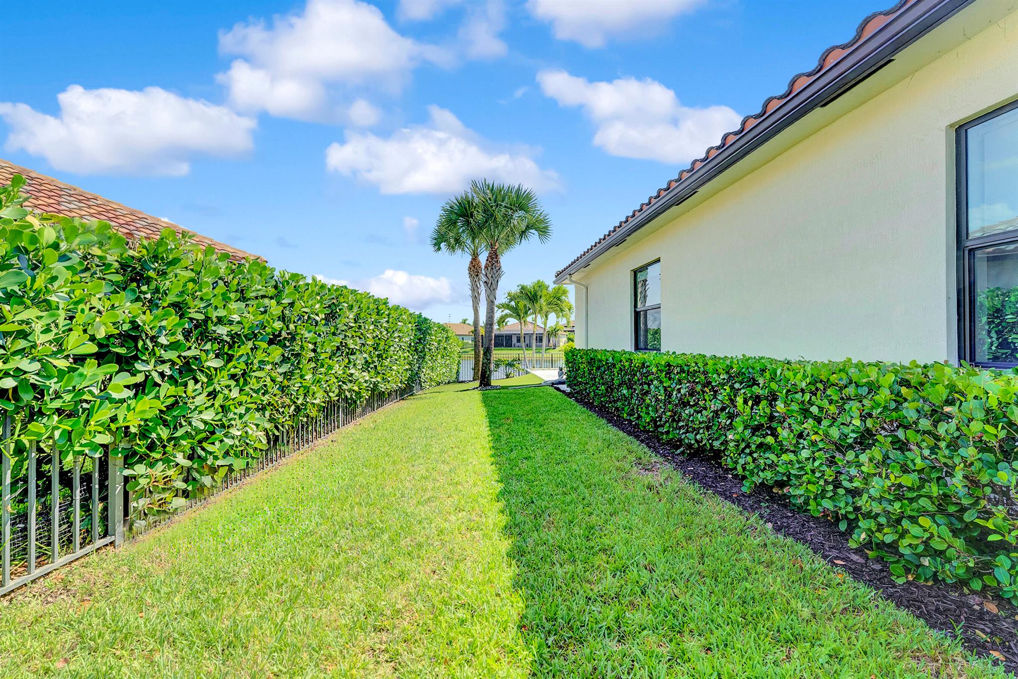 CRESTWOOD NORTH/BEellaSera - Residential