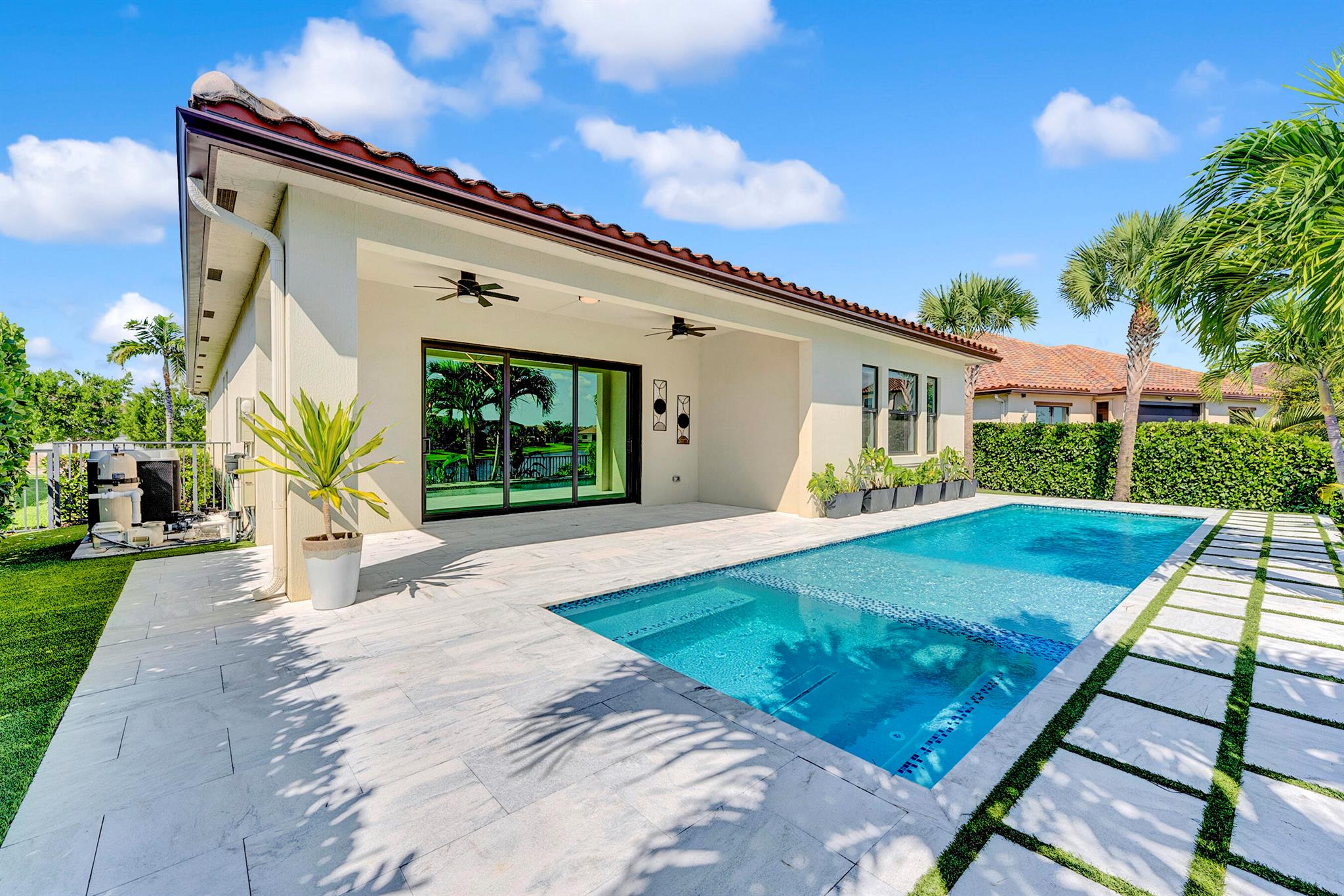 CRESTWOOD NORTH/BEellaSera - Residential