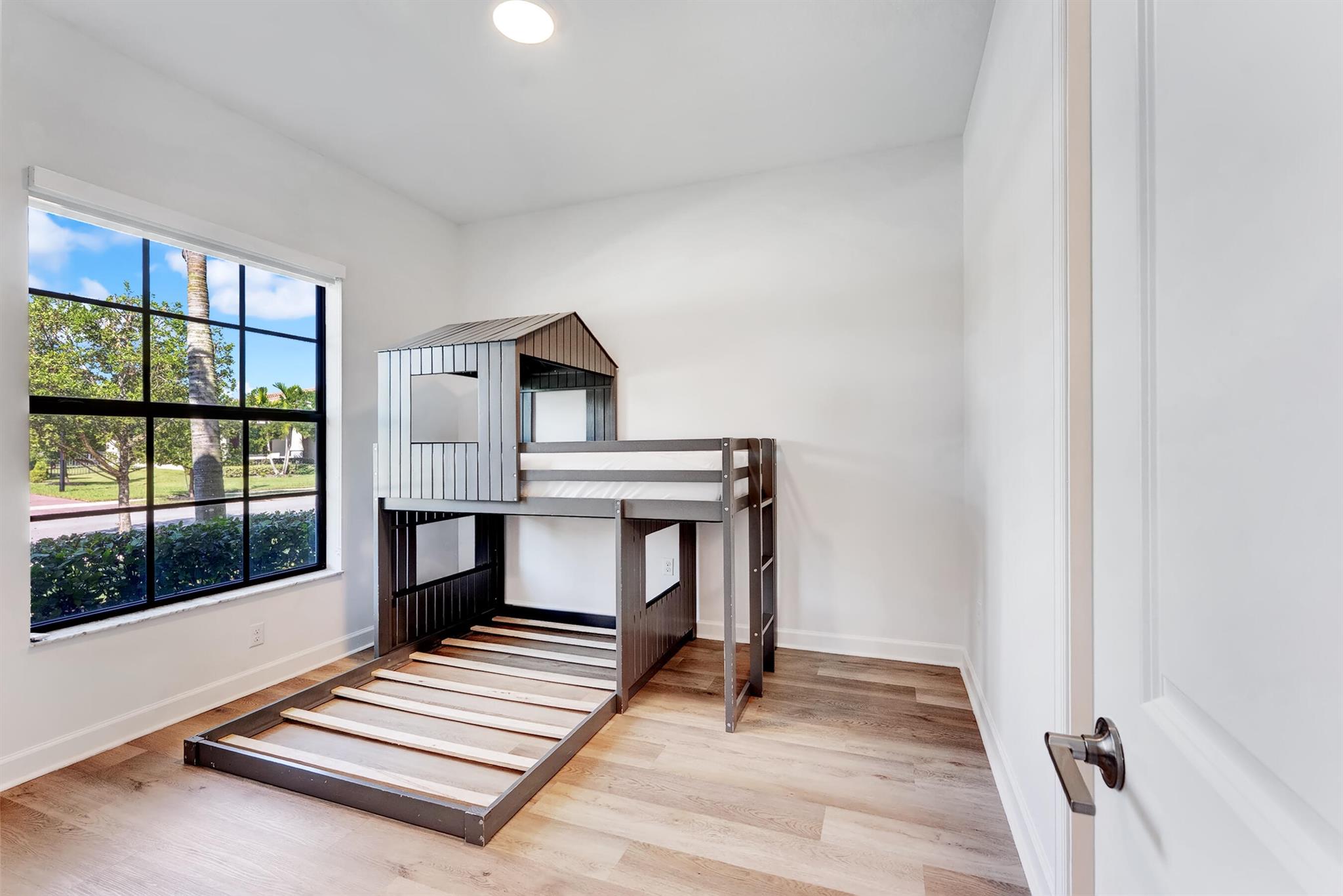 CRESTWOOD NORTH/BEellaSera - Residential