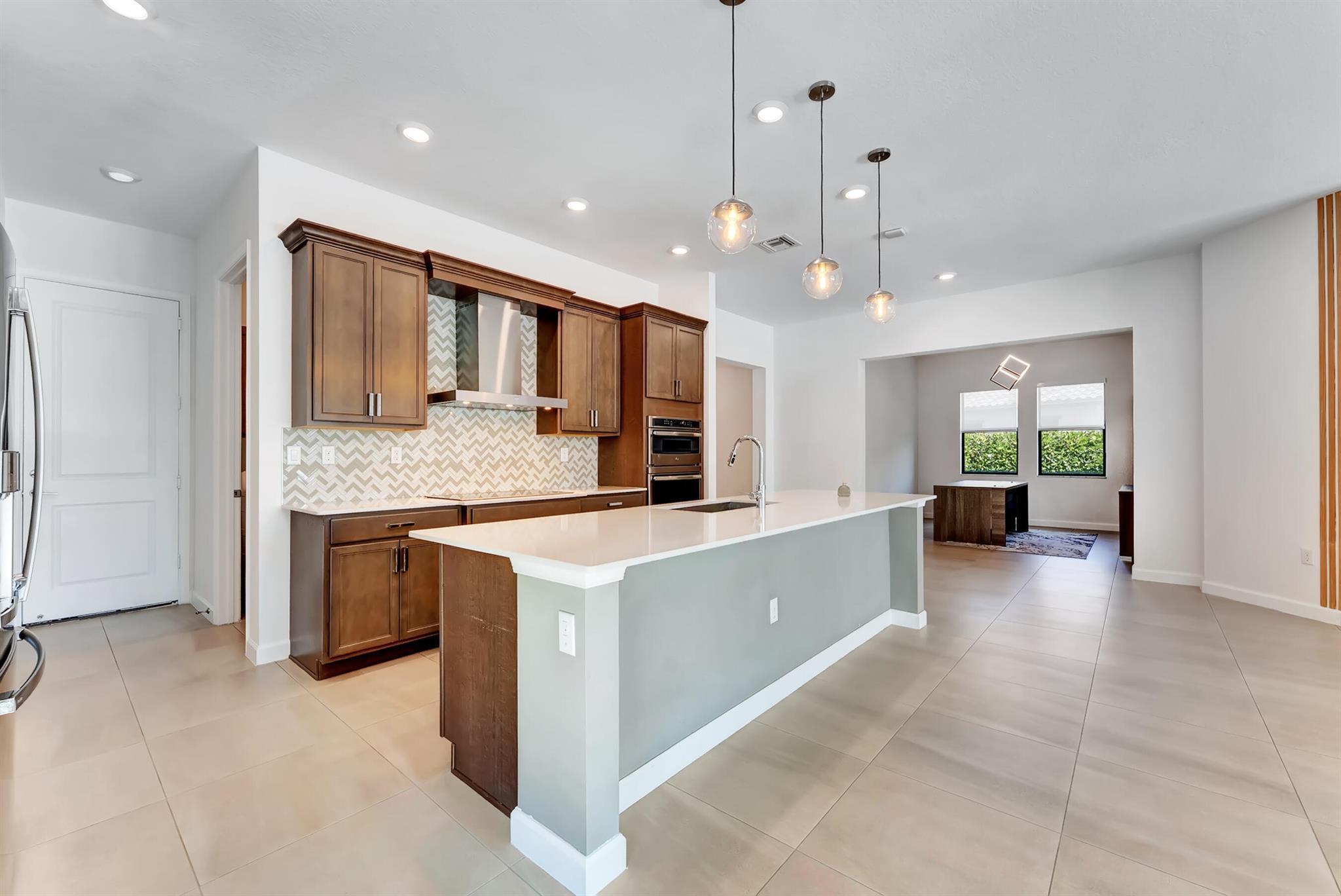 CRESTWOOD NORTH/BEellaSera - Residential