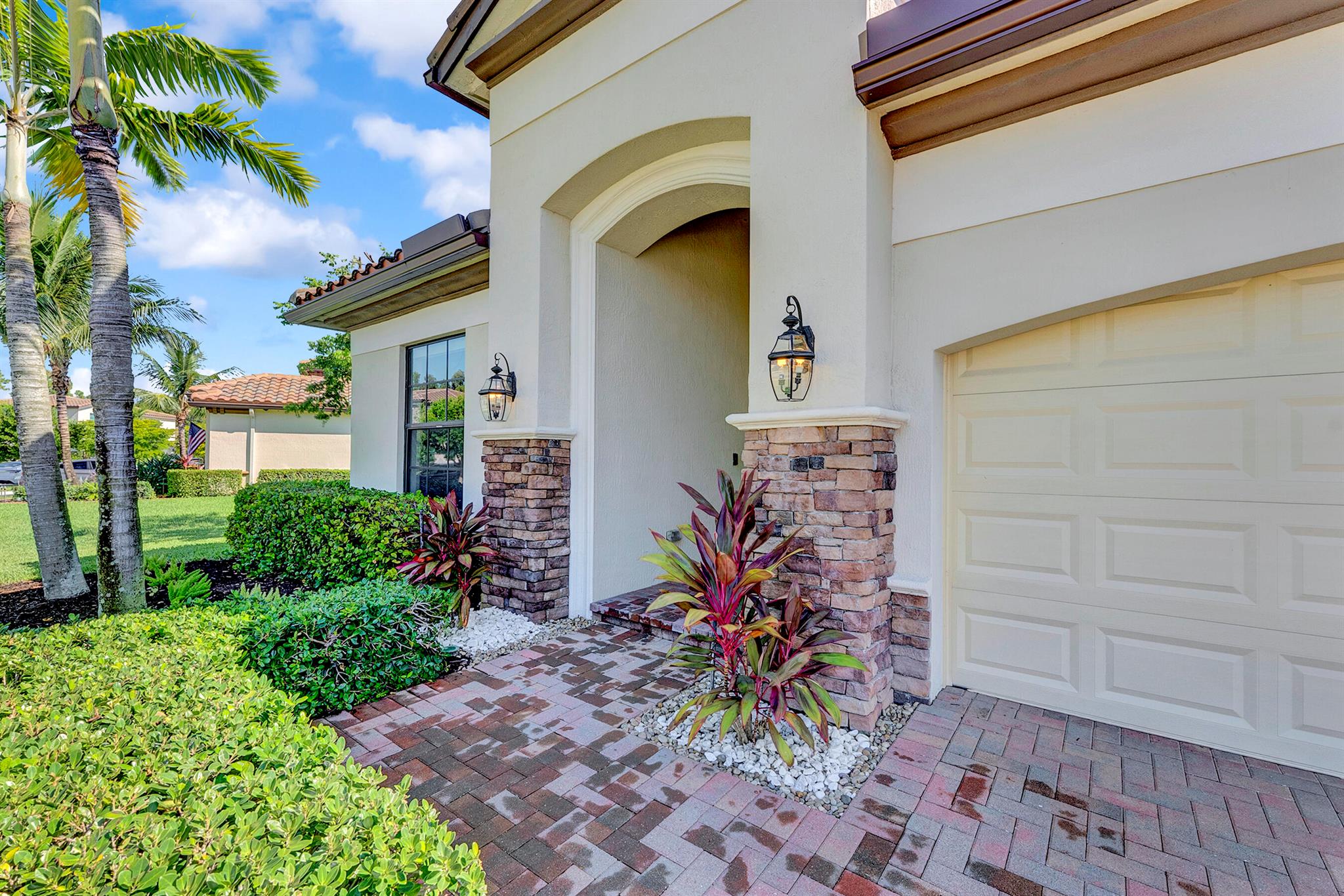 CRESTWOOD NORTH/BEellaSera - Residential