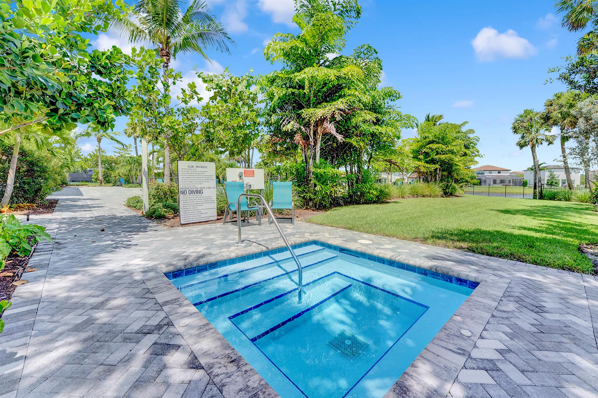 CRESTWOOD NORTH/BEellaSera - Residential