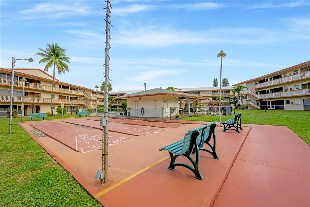 Beverly Hills condo - Residential