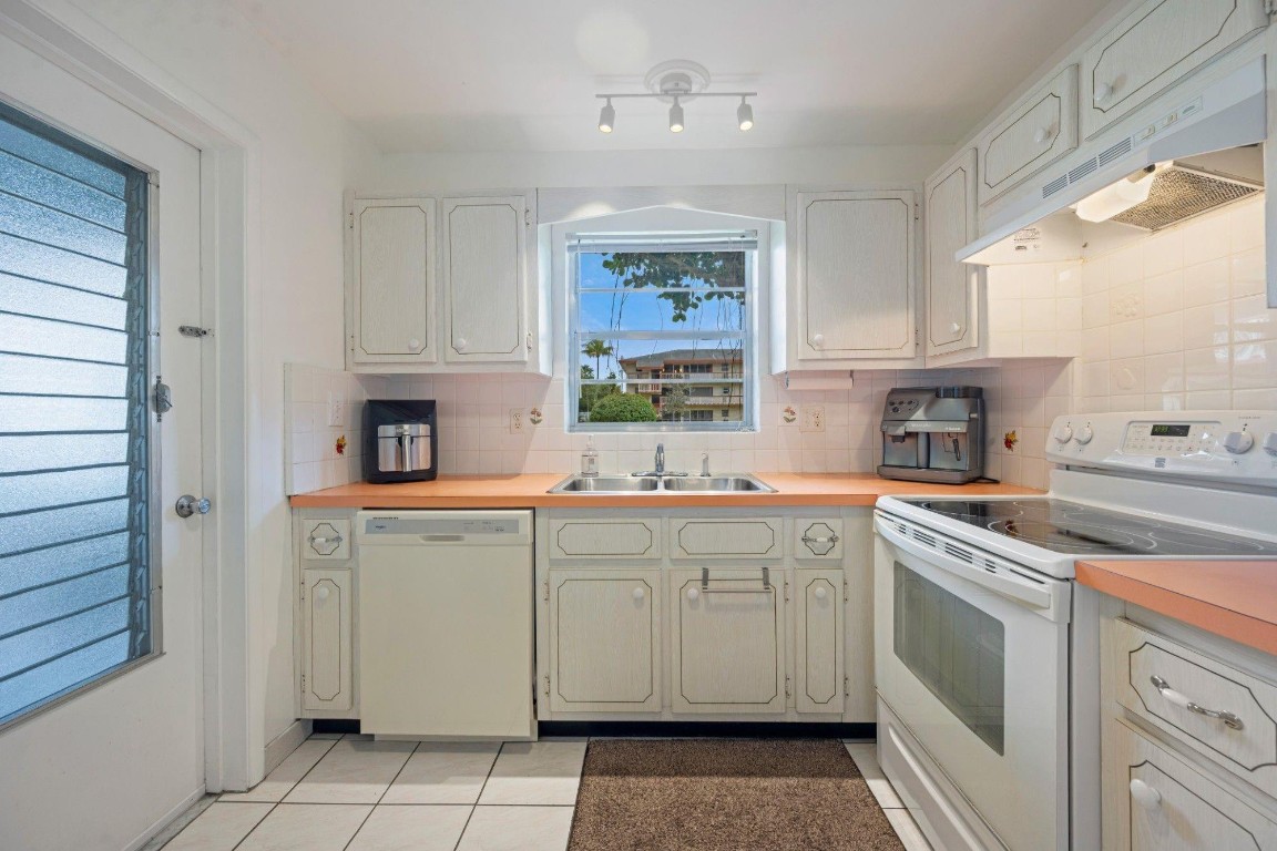 Beverly Hills condo - Residential