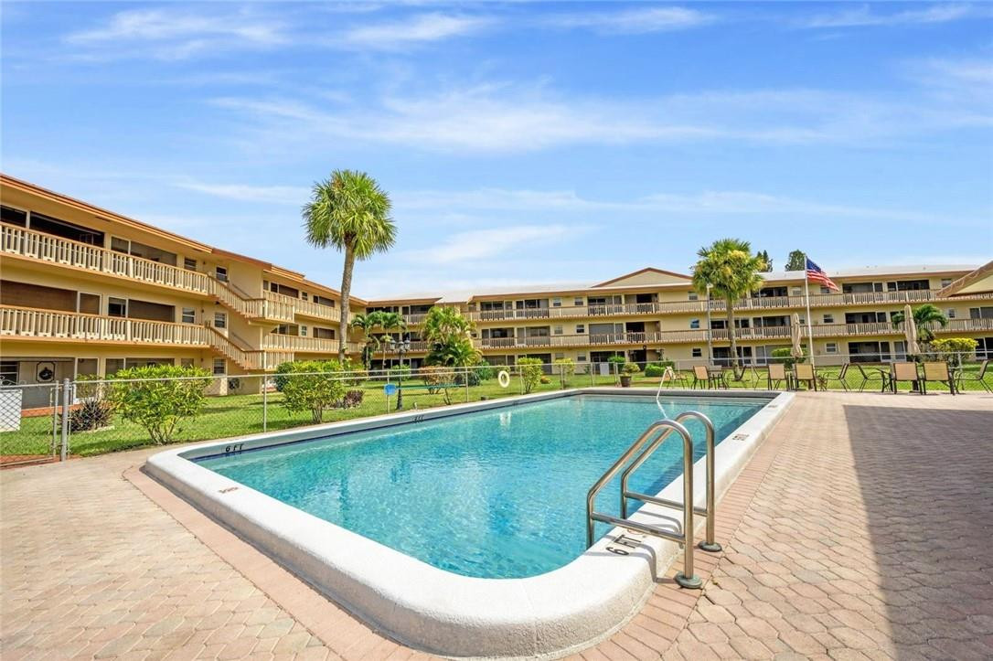 Beverly Hills condo - Residential