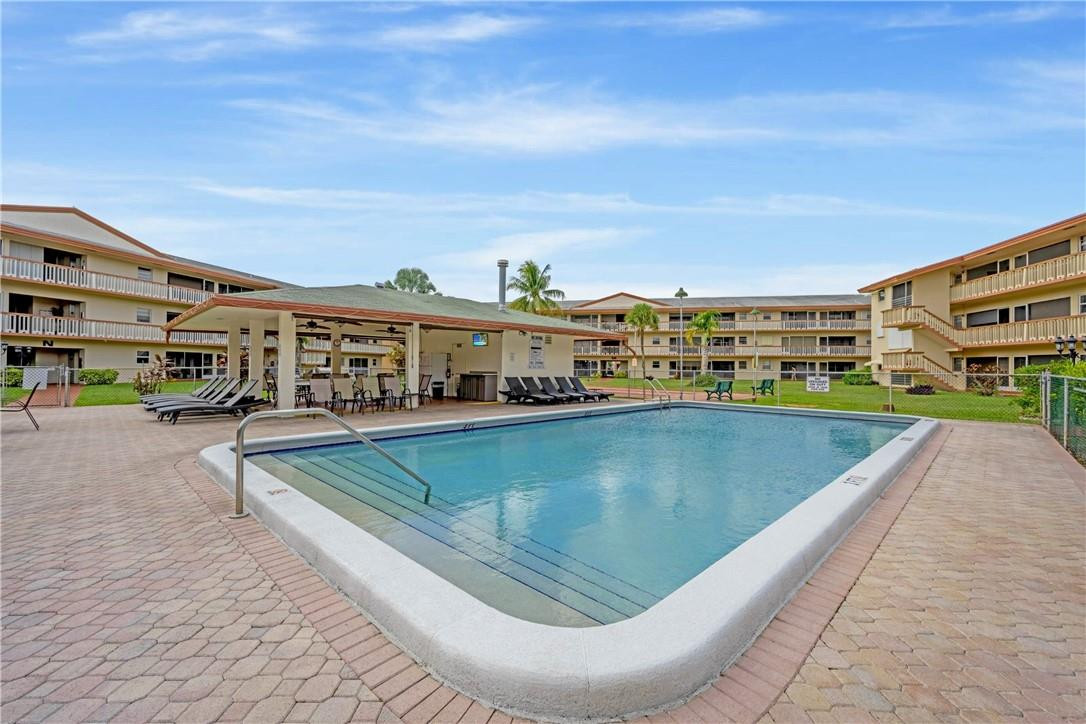 Beverly Hills condo - Residential